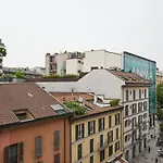 Corso Garibaldi Shopping Center, Art E Shopping