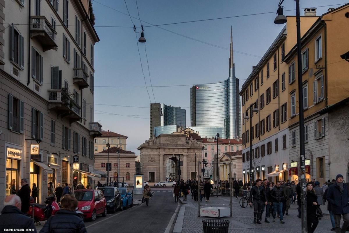 Corso Garibaldi Shopping Center, Art E Shopping Milan