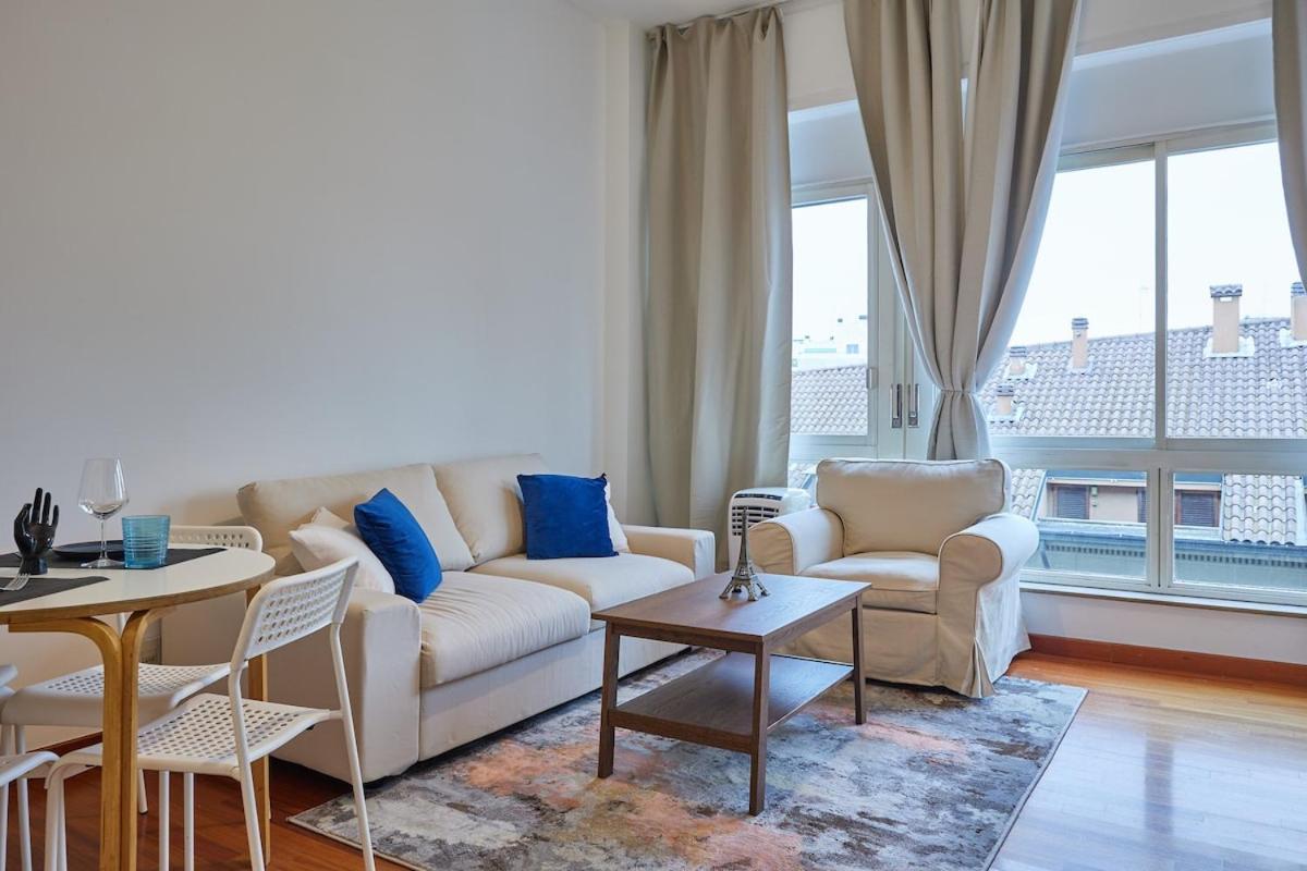 Corso Garibaldi Shopping Center, Art E Shopping Appartement
